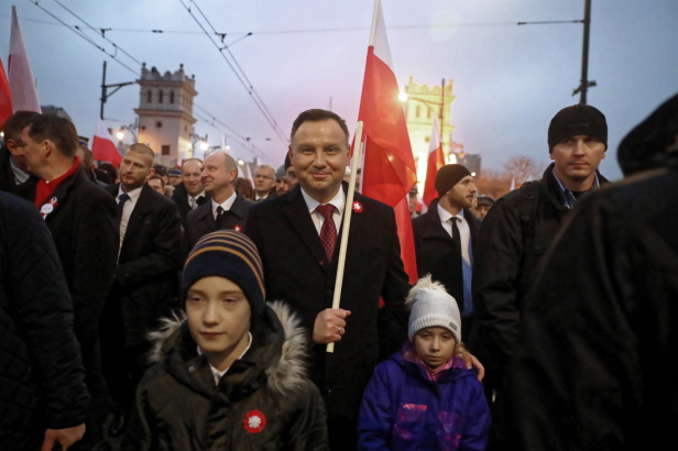 Prezydent Duda na marszu Tomasz Gzell / PAP